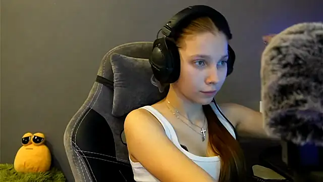 Softixq online show from December 22, 3:37 pm