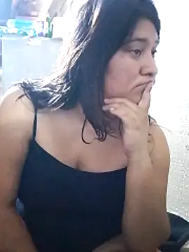 pamela1309 online show from April 7, 9:06 pm