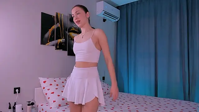 Kandeess online show from February 20, 2:40 pm