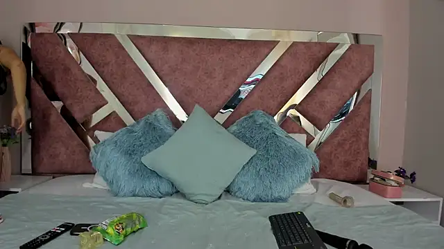 CatalinaSalazar online show from November 14, 12:43 am