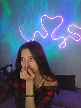 Emma Wilsons online show from November 23, 2:19 pm