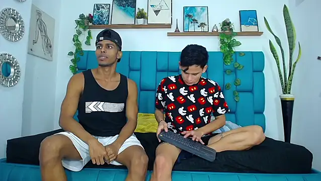 Hot Boys Latinos X online show from November 7, 10:14 pm