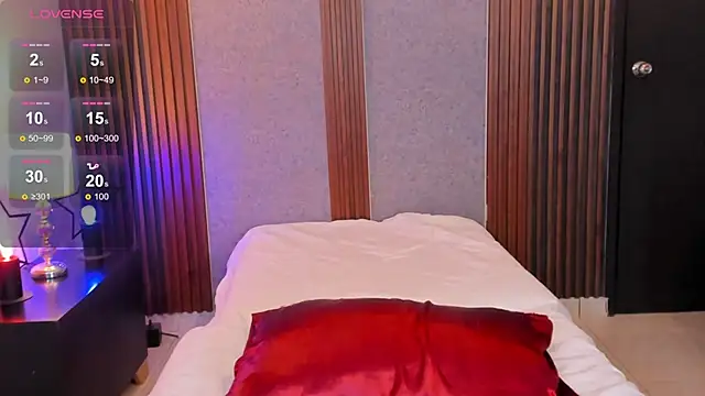 alana hard  online show from November 11, 3:57 am