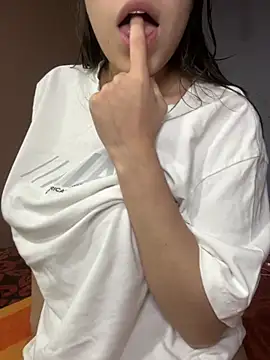 shopiabrow online show from November 27, 11:40 pm