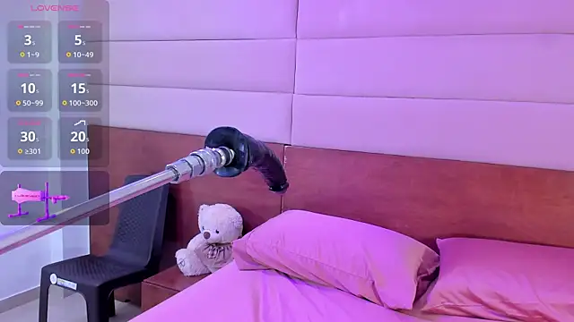 anna eyes  online show from November 4, 12:21 pm