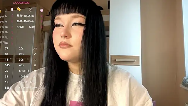 LaurenOveson online show from November 2, 9:56 am