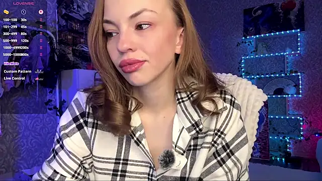 MiraVandee online show from November 13, 5:06 am