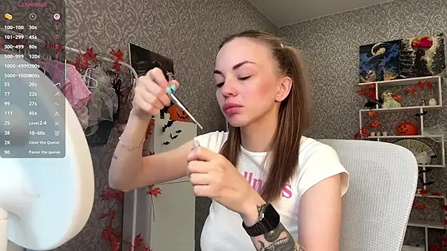 MiraVandee online show from October 26, 5:03 am