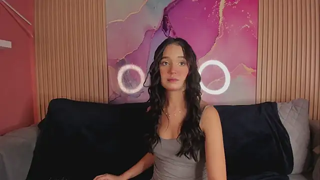 NhoanBrunette online show from February 20, 2:18 pm