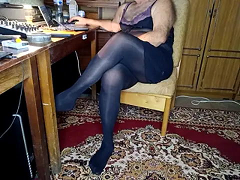 NyushaM online show from November 3, 3:38 pm