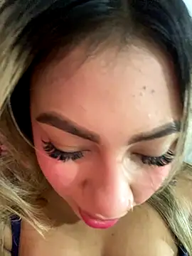 Vicky-Nova online show from November 23, 3:53 am