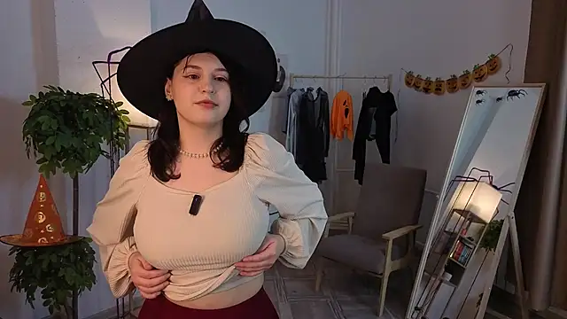 DevonaBedard online show from October 31, 11:47 am