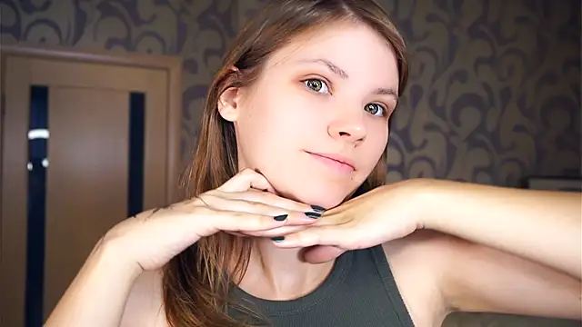 YoshieGradney online show from November 3, 5:55 am