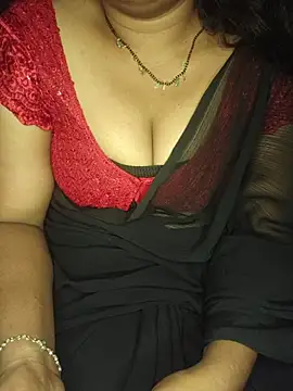 shreyareddy99 online show from October 31, 4:44 pm