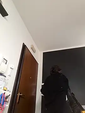 Piediniecollant online show from February 9, 11:12 am