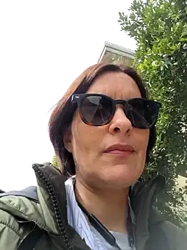 Piediniecollant online show from April 13, 10:27 am