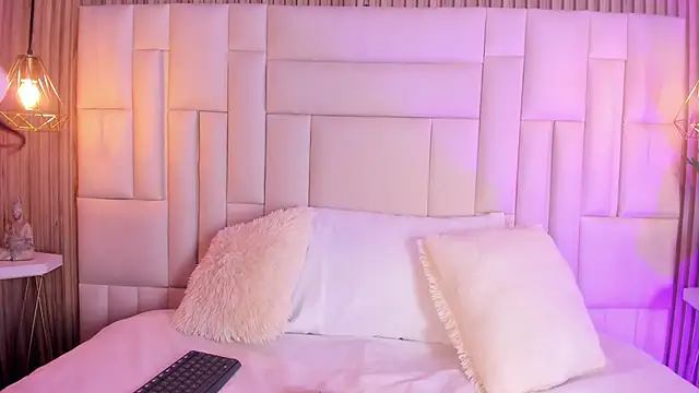 VenuzSofia online show from April 15, 10:43 pm