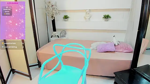 Selenafoxxx6 online show from November 8, 3:50 pm