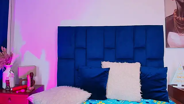 valeria queen2 online show from November 21, 7:05 pm