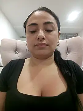 solandrea online show from November 14, 12:10 am