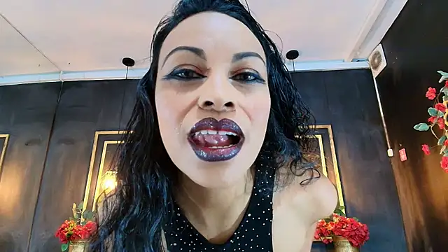 Marilyn Blakee online show from November 22, 1:14 pm