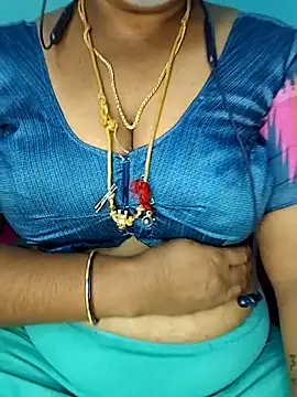 deepikasree143 online show from November 3, 8:35 pm