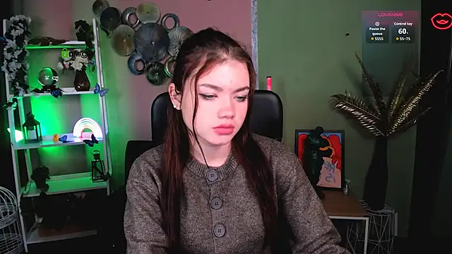 isabel wave online show from December 5, 1:23 pm