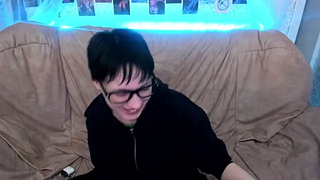 ErickaFetish online show from December 13, 8:26 pm