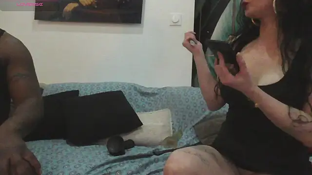 adeux2 online show from March 10, 10:14 pm