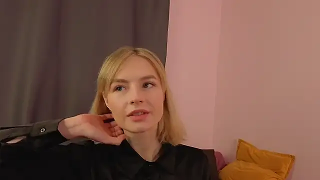 BaileyBernos online show from November 29, 12:09 pm