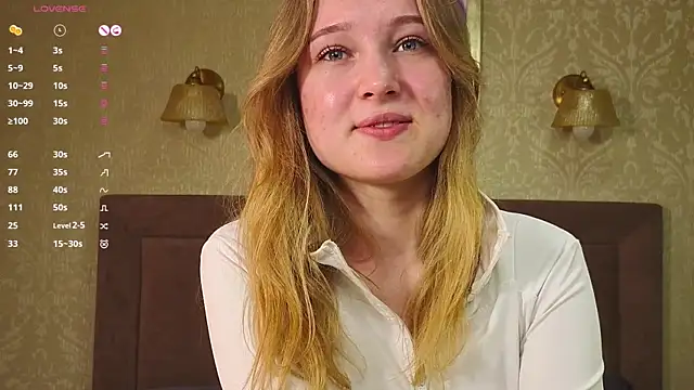 VanessaLightDiamond online show from April 14, 5:18 am