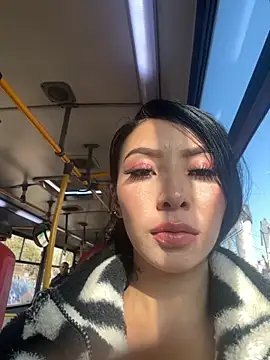 Moon And Sunn online show from November 9, 12:45 pm