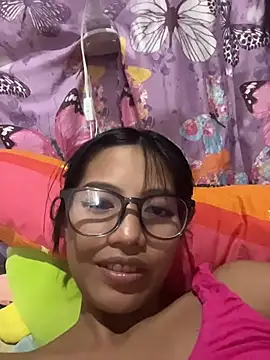 hottiebabe23 online show from November 1, 4:49 am