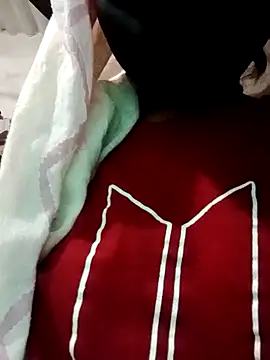 Quenn-Jiya752 online show from November 11, 11:51 am