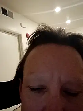 Karebearz1 online show from March 28, 10:59 am