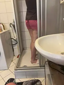 Teeny-Slut18 online show from July 3, 8:09 am