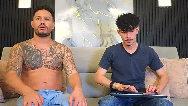 boysonfiree online show from November 20, 11:55 am