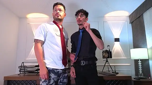 boysonfiree online show from November 4, 11:48 am