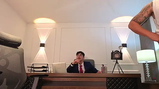 boysonfiree online show from November 3, 11:47 am