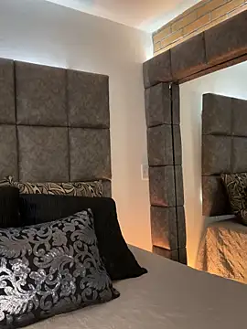 BrigitteVons online show from April 1, 5:30 am