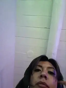 MZThang2Kute online show from November 29, 11:03 am