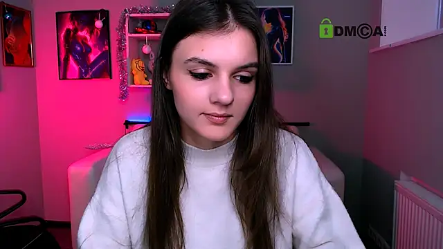 lisa dark  online show from January 17, 11:18 am