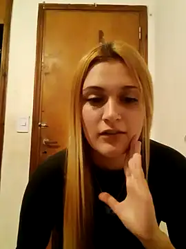 larubia arg online show from October 31, 2:46 am