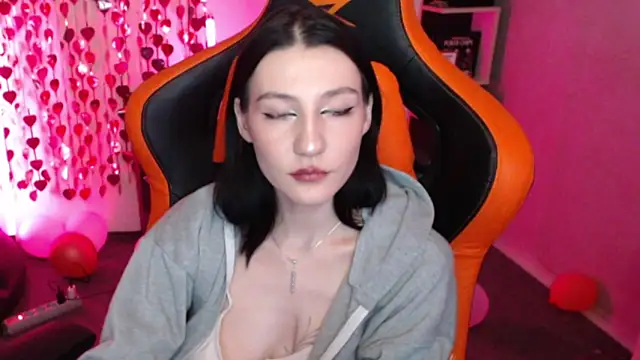 honbliss online show from March 17, 1:31 am