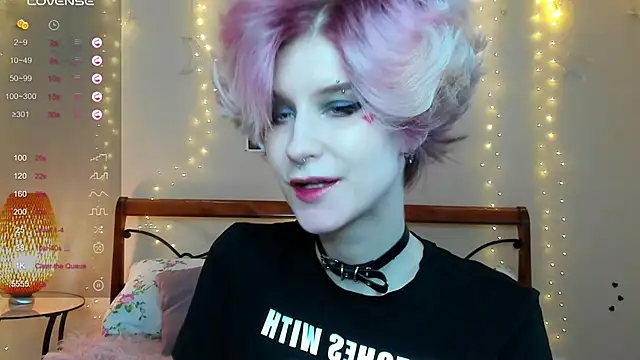 Angel Julles online show from June 4, 1:04 pm