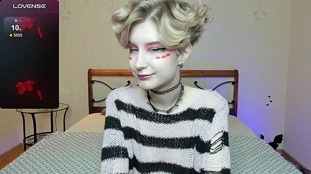 Angel Julles online show from October 31, 1:07 am