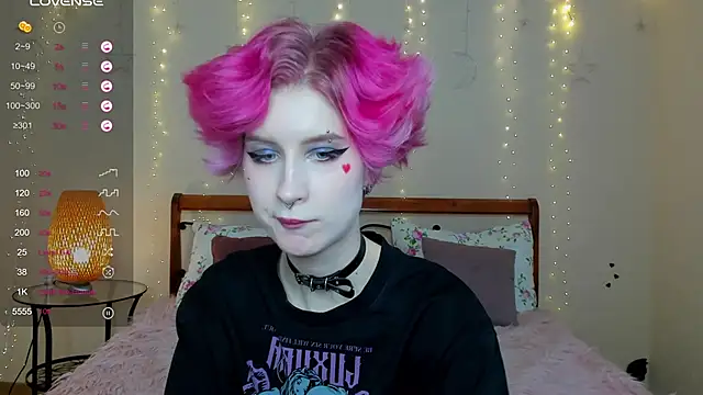 Angel Julles online show from May 10, 9:44 am