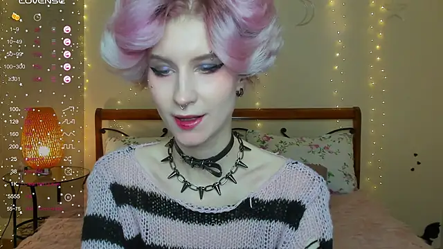 Angel Julles online show from May 17, 3:33 pm