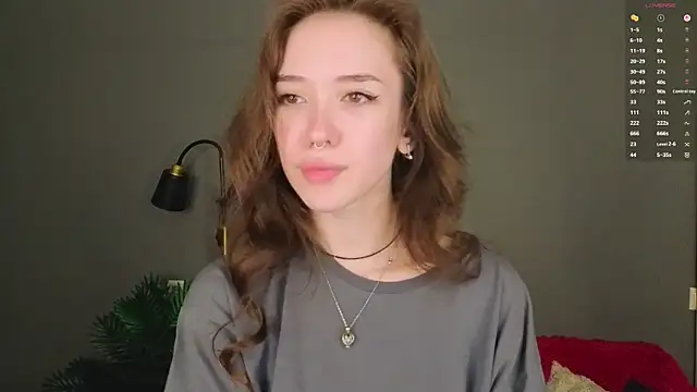 tinyanie online show from March 5, 8:59 pm