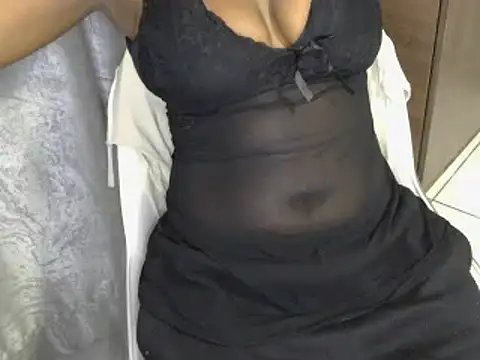 baddiemine05 online show from November 25, 9:15 pm